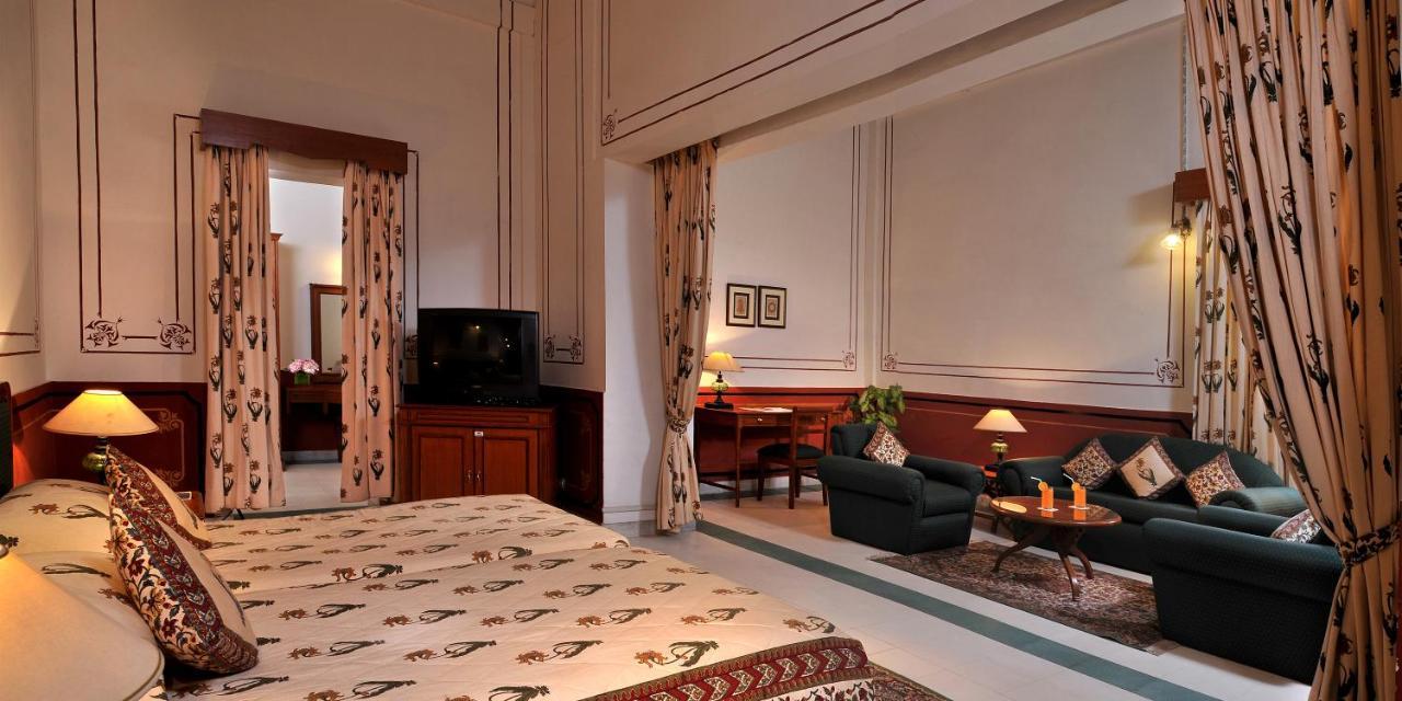 Welcomheritage Umed Bhawan Palace Kota  Exterior photo